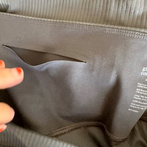 Girlfriend Collective Black Rib Leggings - Picture 8 of 8